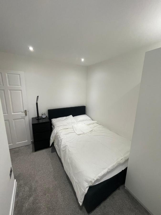 Tilbury Docks Rooms For Short Letting Экстерьер фото