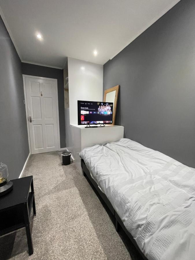 Tilbury Docks Rooms For Short Letting Экстерьер фото